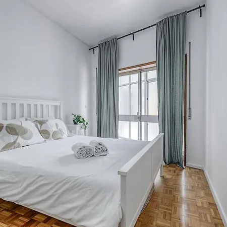 Travel & Live Alegria 248 Apartment *